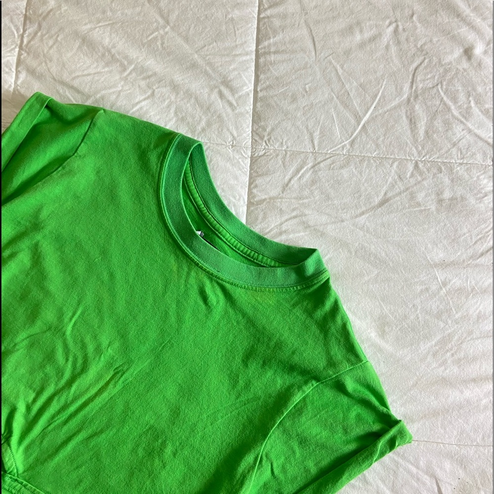 ☞ Green Urban Outfitters Tied Crop Top☜